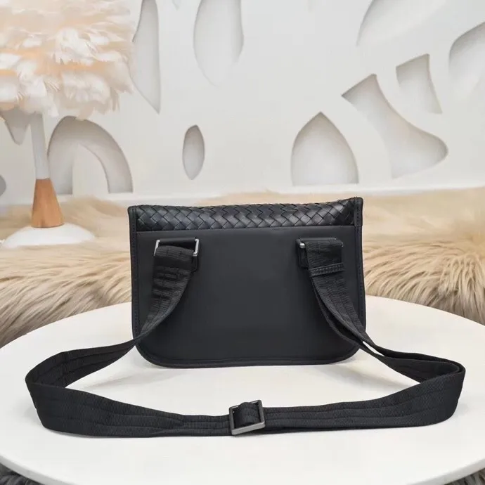 All categories 💚 Top version men’s bags 💚 BV 2024 new BV crossbody bag